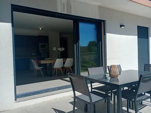 Location maison 5 pièces 95 m² à Saint-raphael (83700)  2 000 €