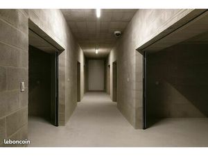 Box de stockage à louer Cornas - 12 m² - Sécurisé et accessible 6H/22h 7J/7J