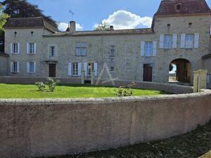 Vente demeure Montreal  400m² 14 pièces 875 000€ Gers