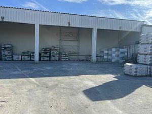 Vente local d'activités SAINT-GENIÈS-DE-MALGOIRÈS 560 m²