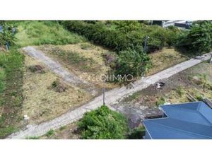 VIDÉO - terrain viabilisé de 664 m² avec aperçu vue mer et permis de construire  Martiniqu