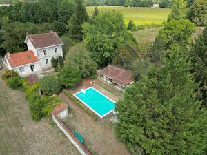 Élégante propriété de style bourgeois avec gîte