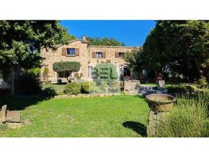 Authentique Mas Provençal en pierre - 5 chambres et dépendances