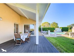 Vente maison 5 pièces 140 m² à Saint-Sulpice-de-Faleyrens (33330)  337 920 €