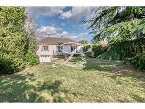 Vente maison 5 pièces 88.53 m² à Le Mesnil-le-Roi (78600)  830 000 €