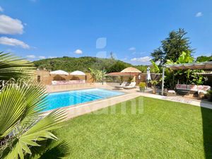 Maison de luxe à vendre à Charmes-sur-l'Herbasse