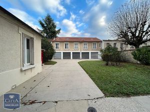 Parking à louer 15.34 m² - Nogent-sur-Marne (94) - 131€