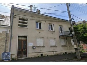Local professionnel à louer 104.33 m² - Chinon (37) - 810€