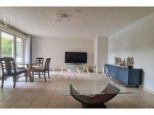 Vente appartement 3 pièces 60 m² à Vallauris (06220)  250 000 €