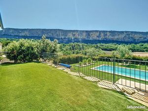 Villa T4 plain pied avec piscine  vue et garage