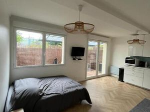 Location appartement 1 pièce 30 m² à Thiais (94320)