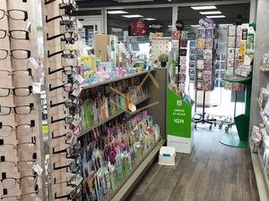 Vente locaux professionnels 54 m² à Villes-sur-Auzon (84570)  180 000 €