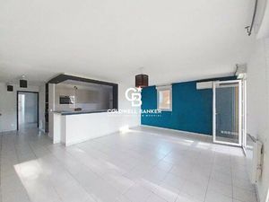 CANNES 4 PIECES EN DERNIER ETAGE +2 GARAGES