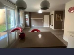 Location appartement 2 pièces 42 m² à Corbeil-Essonnes (91100)  779 €