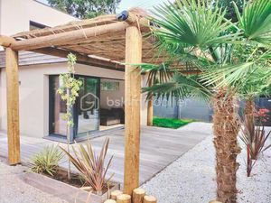 Maison cubique d’architecte — 119 m² — toit-terrasse — à 15 min de Lille