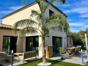 COUP DE CŒUR pour cette adorable villa individuelle récente de 2023.