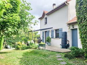 Maison individuelle 100 m2 habitable + sous-sol total / 6 pièces / 4 chambres / terrain de