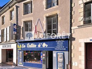 Maison T6 près de AIRVAULT à vendre