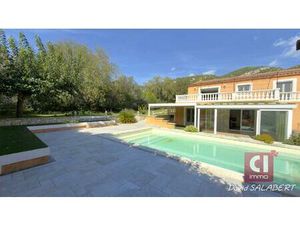 A vendre Maison familiale 163 m² avec piscine et appartement indépendant - Cuges-les-Pins