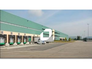 A LOUER  EMBRANCHÉ FER