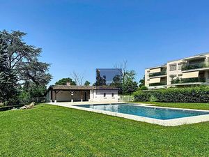 Appartement T3 dernier étage - 77 8m2 avec terrasse et garage en sous-sol