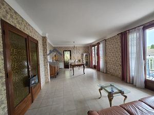 Vente maison 4 pièces 180 m² à Rognonas (13870)  465 000 €