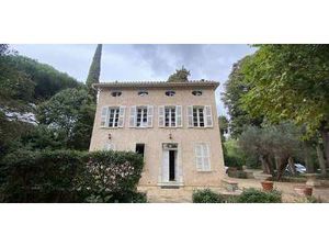 Maison avec piscine et jardin Le Pradet (83)