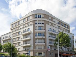 Vente appartement 1 pièce 18 m² à Nanterre (92000)  96 300 €
