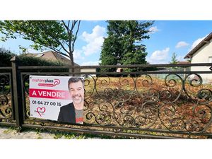 Vente terrain 534 m² à Villeparisis (77270)  243 000 €