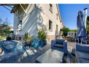 Maison de luxe à vendre dans le quartier Vieux Croissy