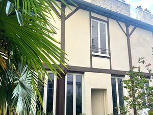 Maison de luxe à vendre dans le quartier Nation-Alexandre Dumas