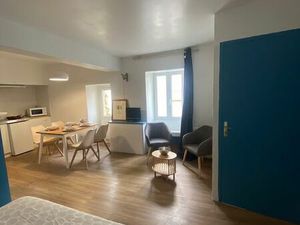 Ensemble immobilier renove saint pere