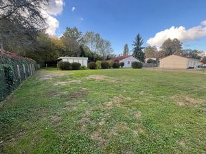 Vente terrain 800 m² à Saugnac-et-Cambran (40180)  82 000 €