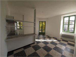 Location appartement 3 pièces 53 m² à Ales (30100)  548 €