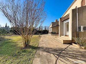 Villa 4 pièces 141 m²