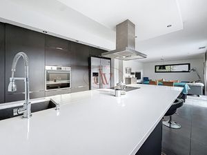 À vendre Maison moderne 3 faces à Pézilla-la-Rivière