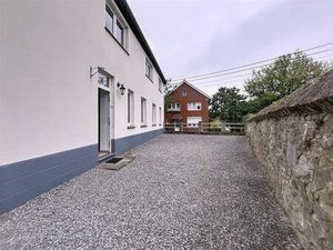 Maison à louer à Place Saint-Martin 10 Acoz (VBD42243)