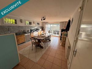 Vente maison 6 pièces 218 m² Neuville-sur-Ain (01160)