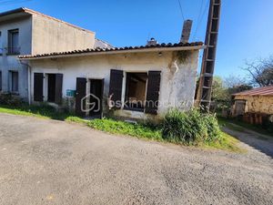 Vente maison 1 pièce 44 m² à Lusignan (86600)  48 000 €