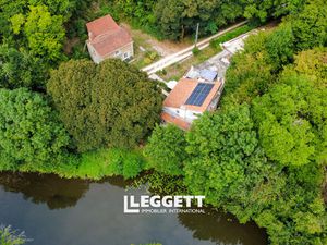 Maison 7 pièce(s)  CHARROUX