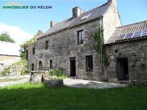 Maison en pierres à rénover – charme et potentiel en campagne de Kerpert