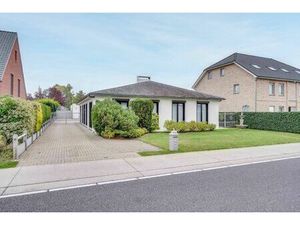 Polyvalente (bedrijfs)hal van ca. 260m2 met woonst