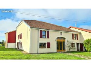 Maison 8 pièces 291 m2 entièrement rénovée