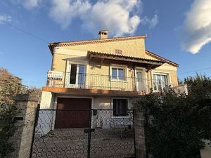 Vente maison 9 pièces 160 m² à La Crau (83260)  414 000 €