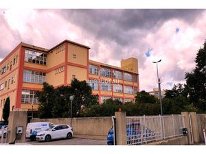 Location garage 12 m² à Carpentras (84200)