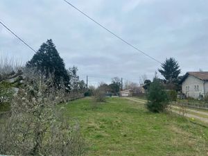 Vente terrain 612 m² à Cérons (33720)  75 000 €
