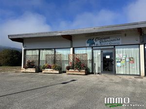 Vente locaux professionnels 307 m² à Vagney (88120)  330 000 €