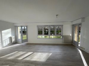 Location appartement 2 pièces 66 m² à Saint-Germain-en-Laye (78100)  1 231 €