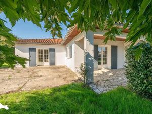 Vente maison 5 pièces 140 m² à Le Chay (17600)  210 000 €