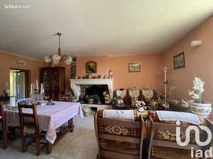 Maison 4 pièces 208 m²